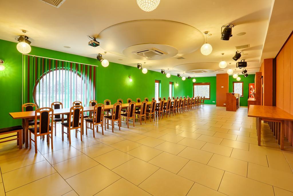 Hotel Tenis Chrzastowice Exterior photo
